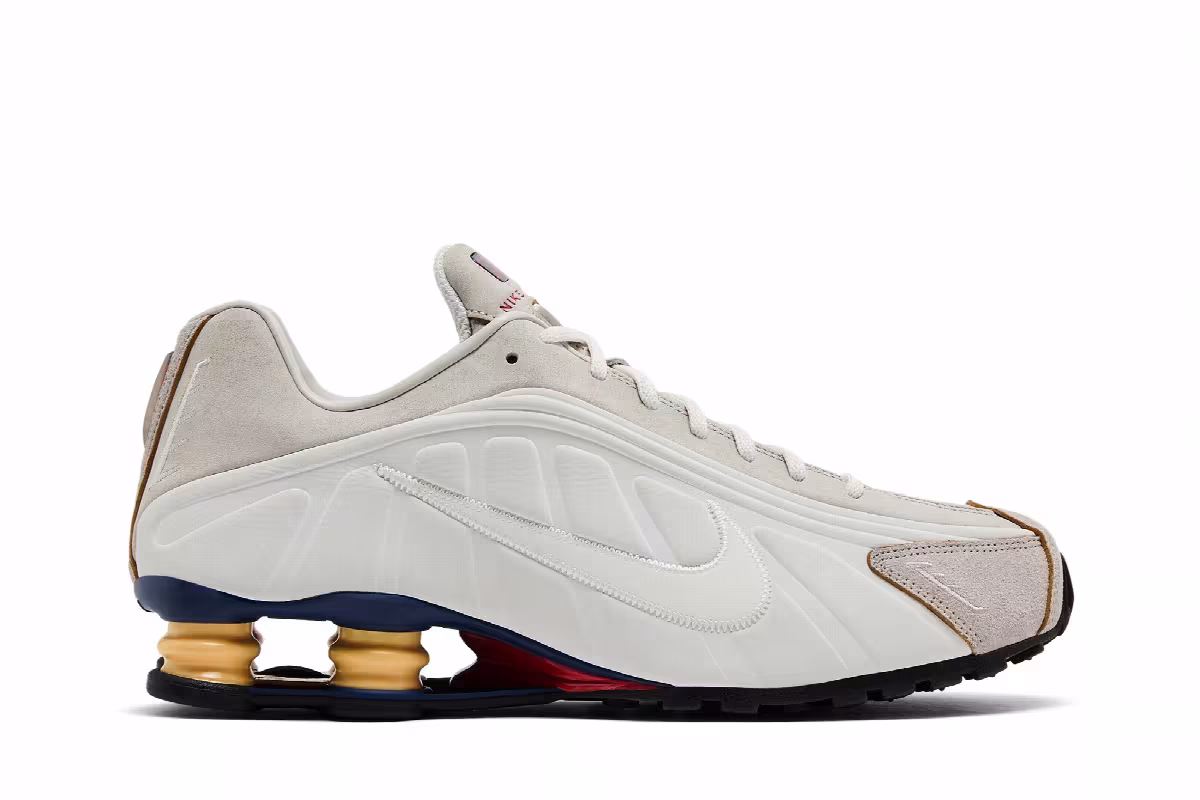 Nike Shox R4 Premium Design By Korea, view 2