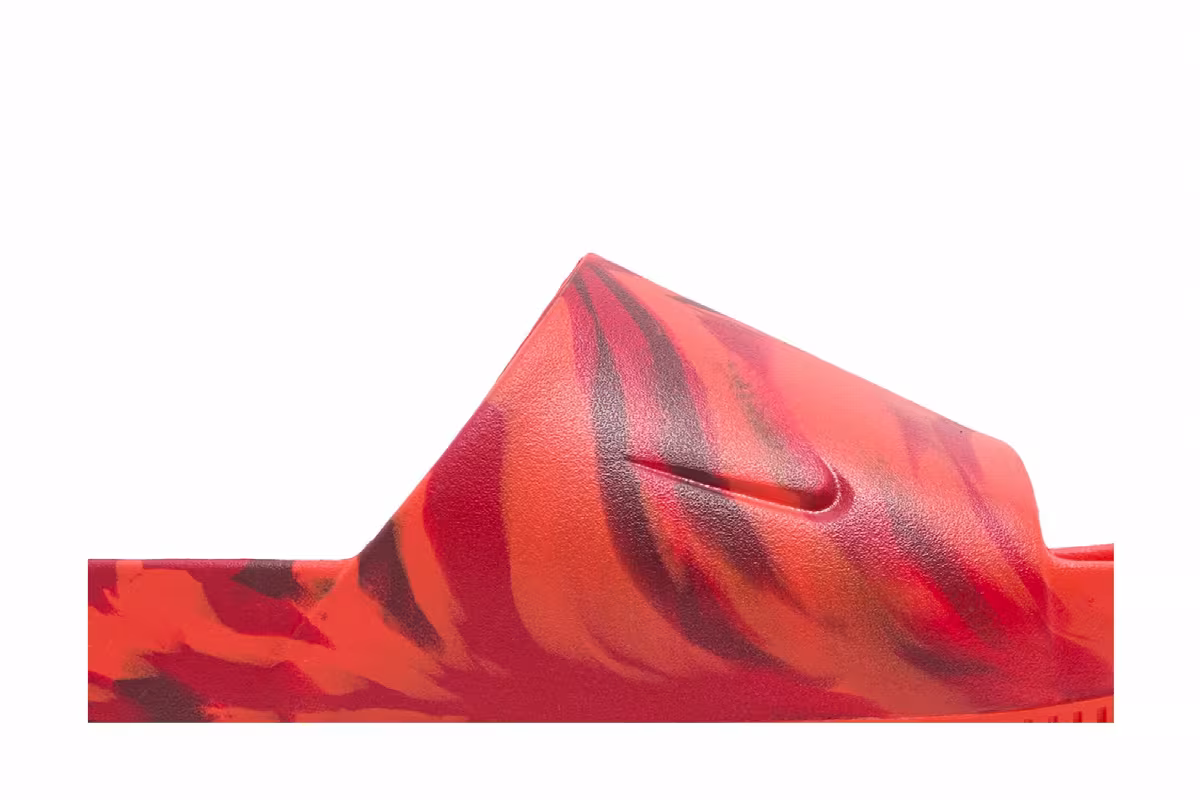 Nike Calm SE Slide Picante Red Marbled, view 3