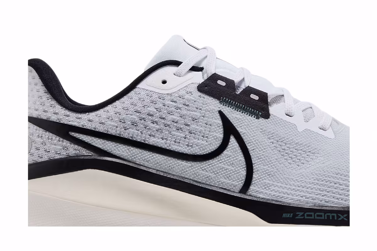 Nike Vomero 17 Pure Platinum Black, view 3