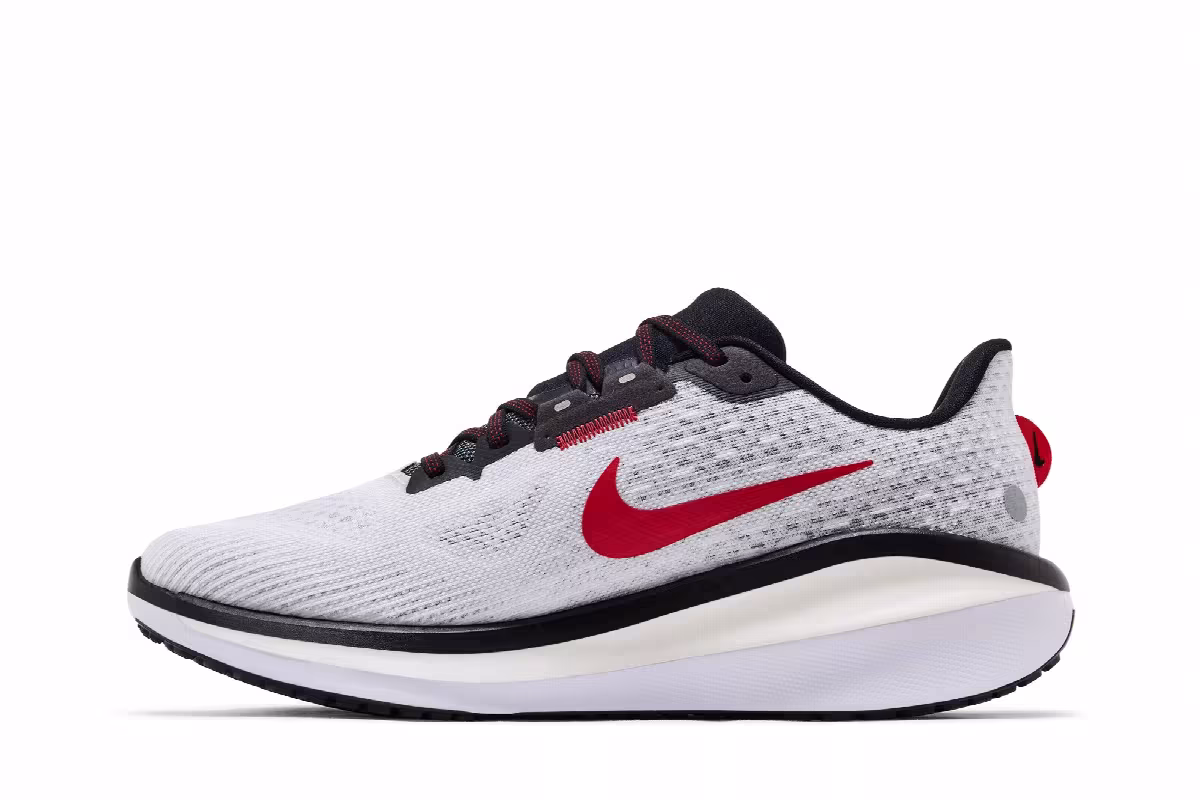 Nike Vomero 17 White Fire Red, view 4