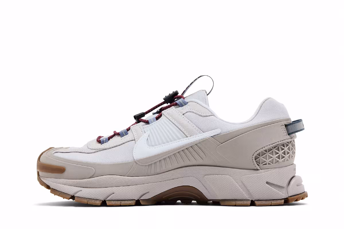 Nike Zoom Vomero Roam College Grey Gum, view 4
