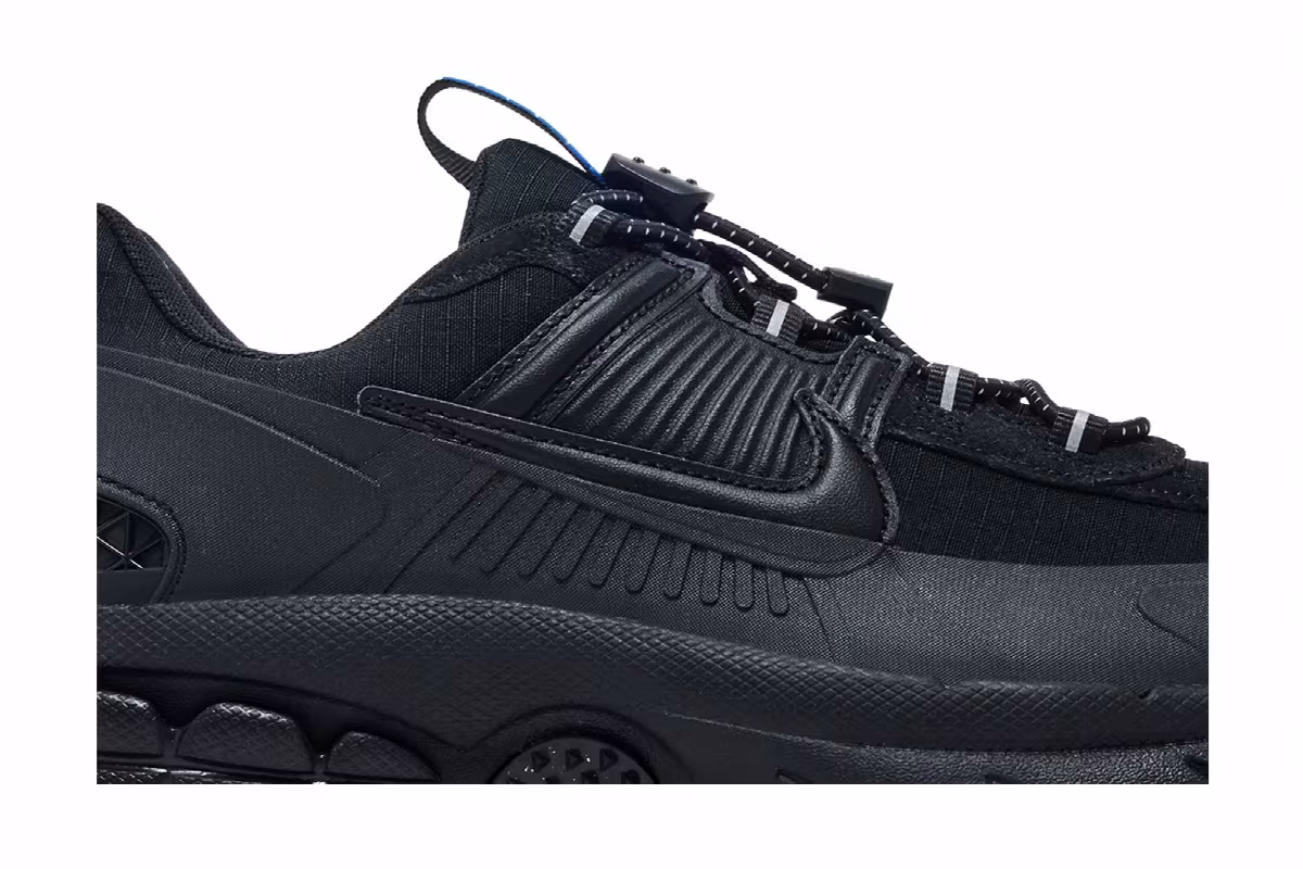 Nike Women's Zoom Vomero Roam Black, view 3