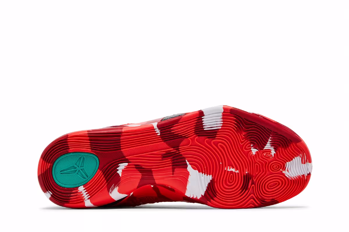 Nike Kobe 9 Elite Protro Christmas 2024, view 5