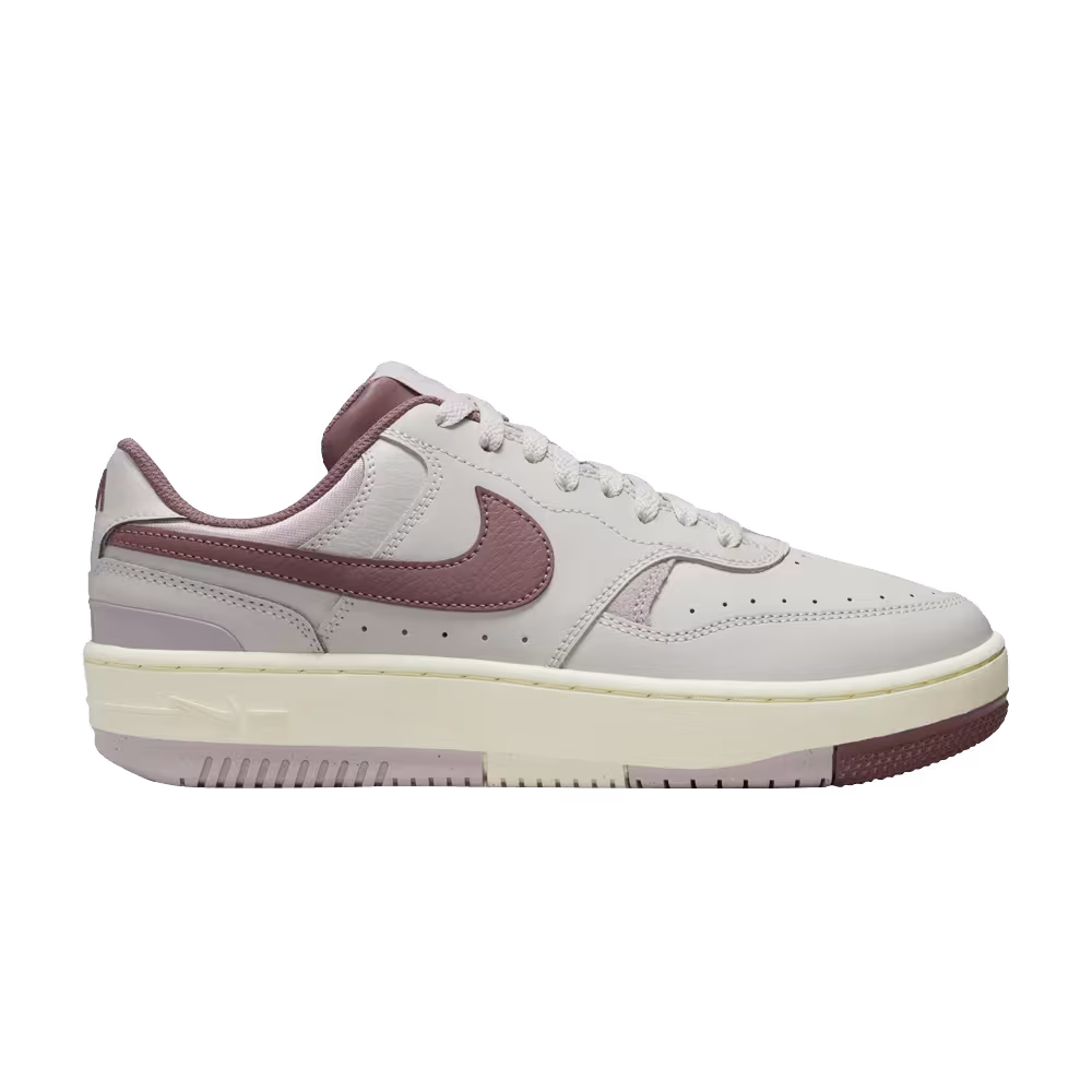 Nike Women's Gamma Force Light Bone Smokey Mauve