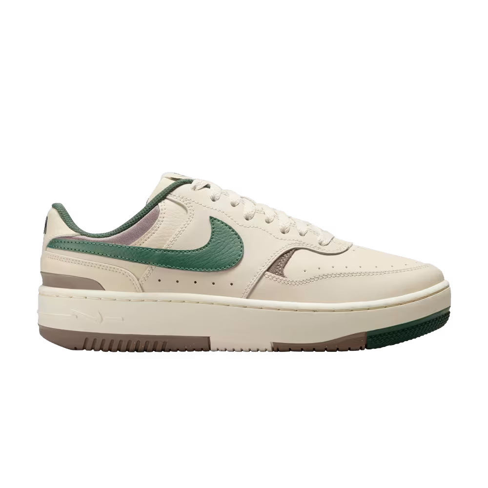 Nike Women's Gamma Force Light Khaki Fir