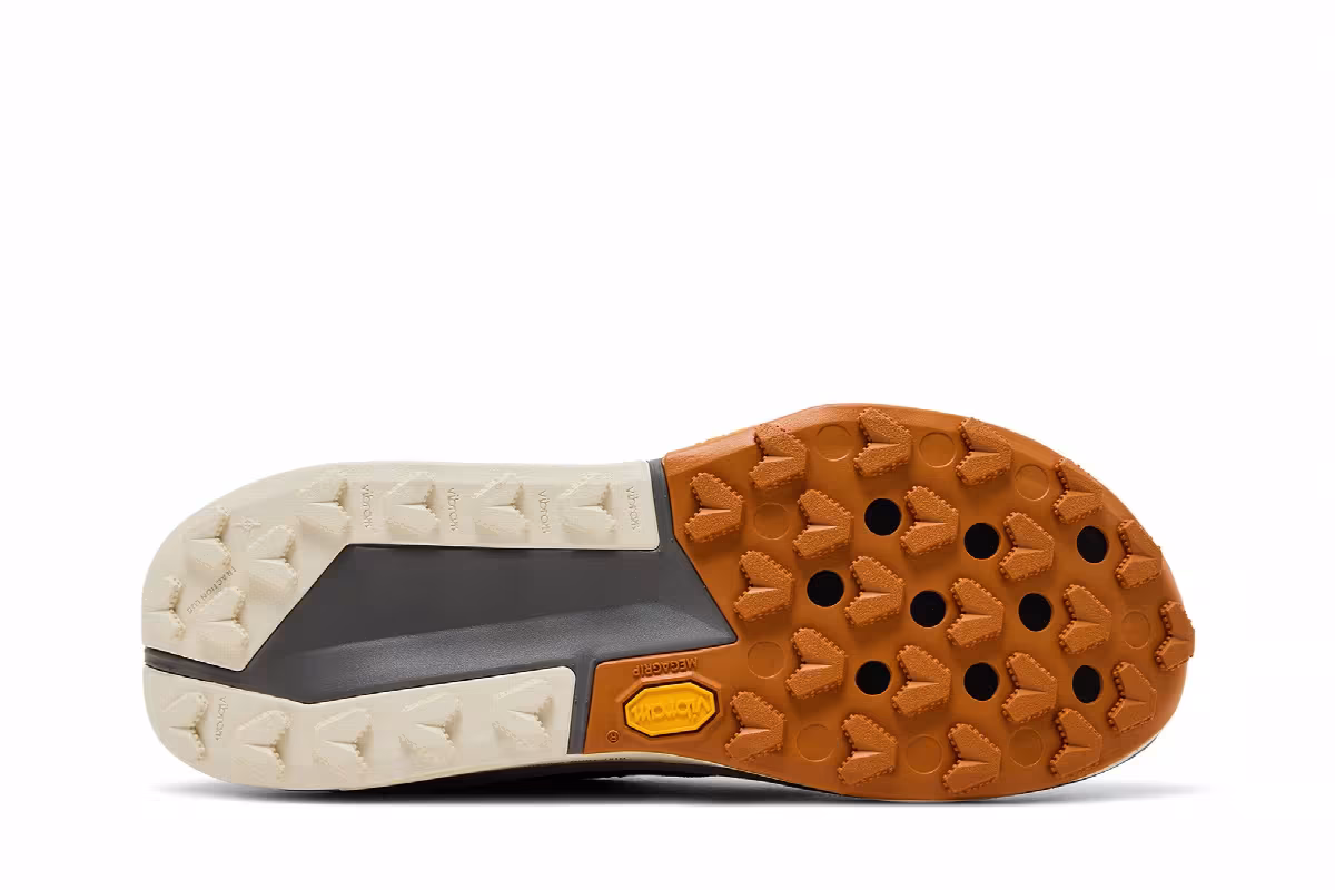 Nike ZoomX Zegama 2 Off Noir Monarch, view 5