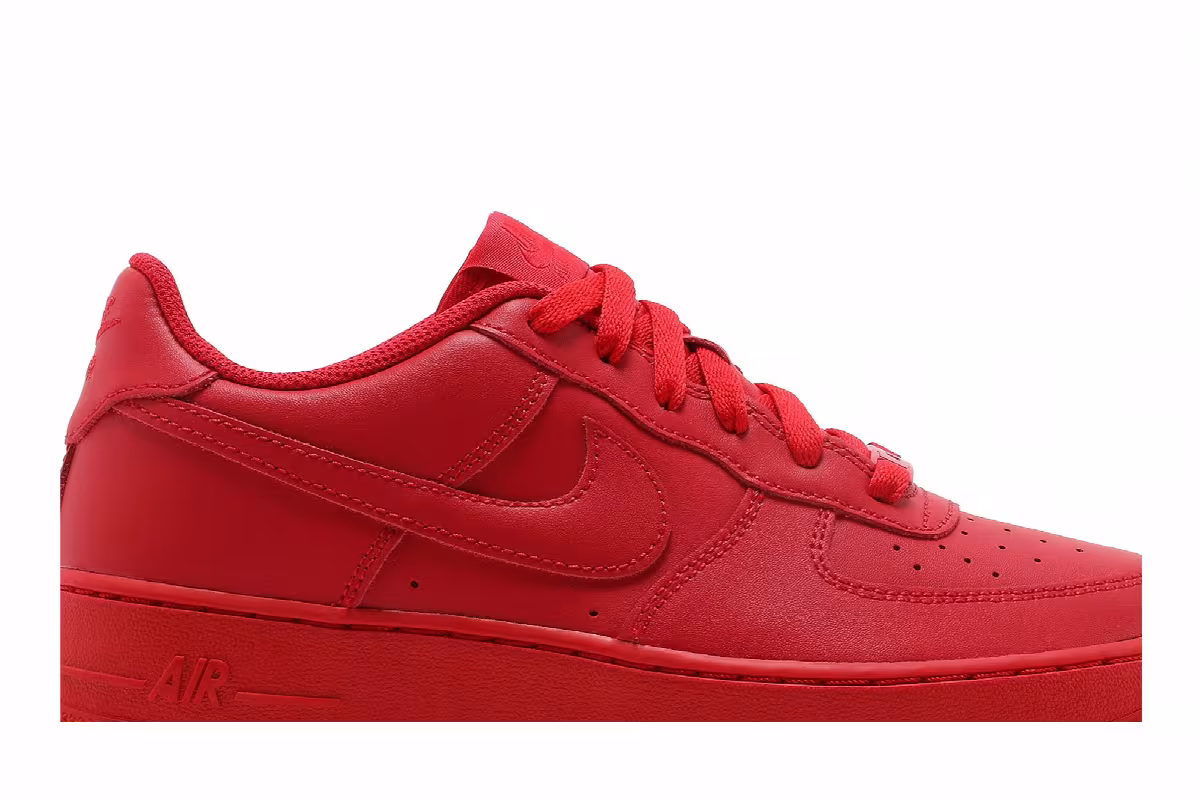 Nike Air Force 1 LV8 GS University Red, view 3