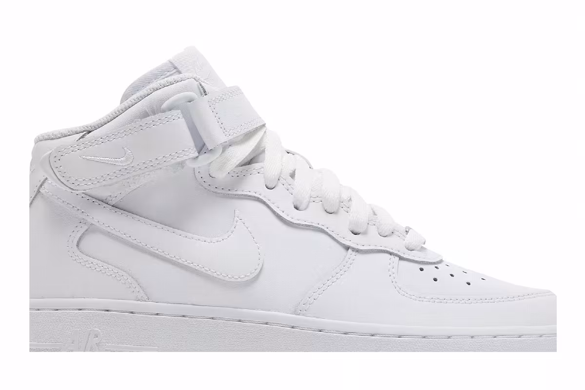 Nike Air Force 1 Mid LE GS Triple White, view 3