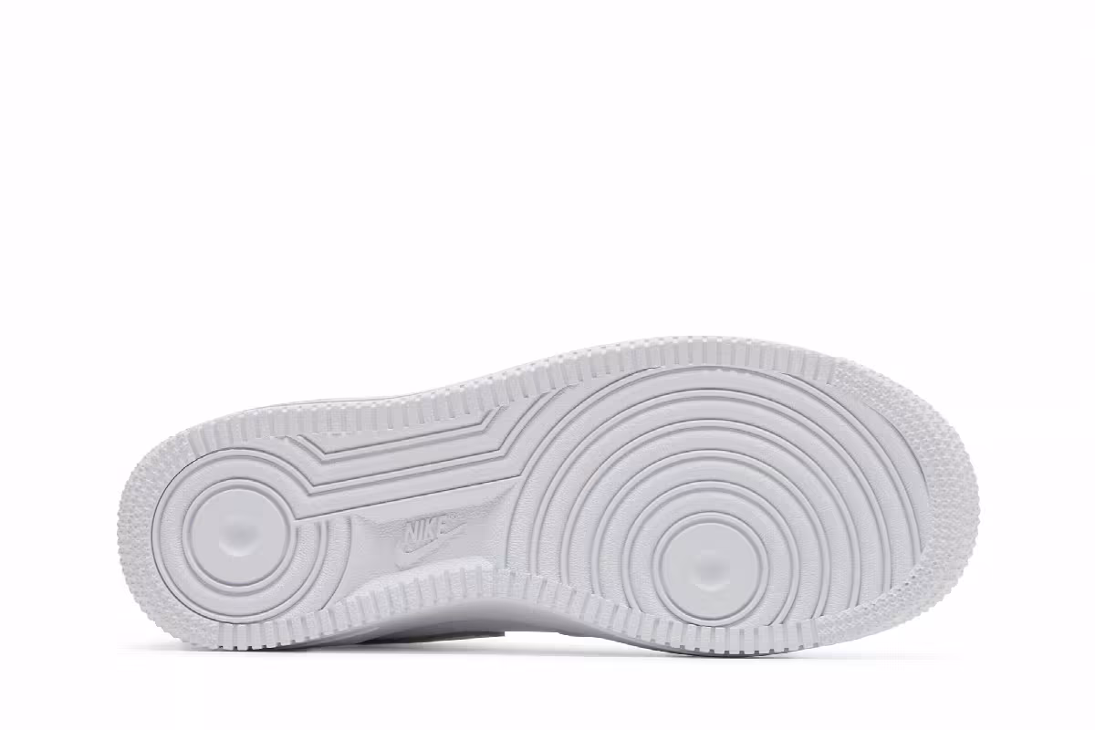 Nike Air Force 1 Mid LE GS Triple White, view 5