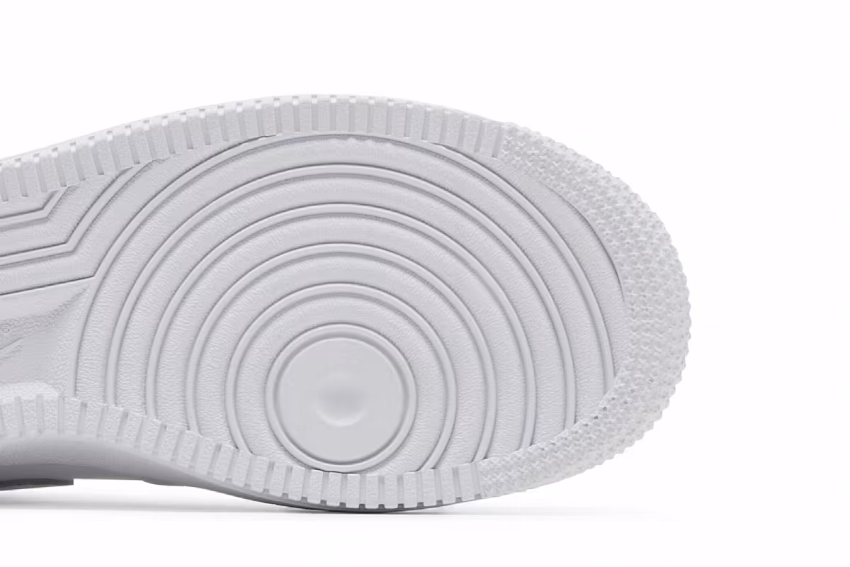 Nike Air Force 1 Mid LE GS Triple White, view 6