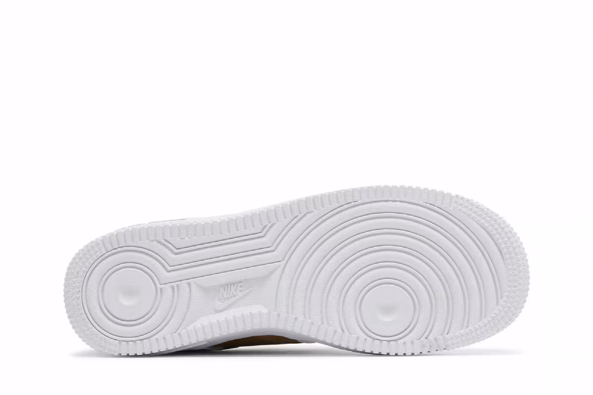 Nike Air Force 1 Low LV8 GS White Floral, view 5