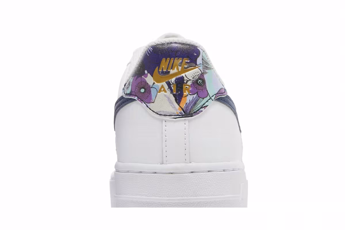 Nike Air Force 1 Low LV8 GS White Floral, view 8