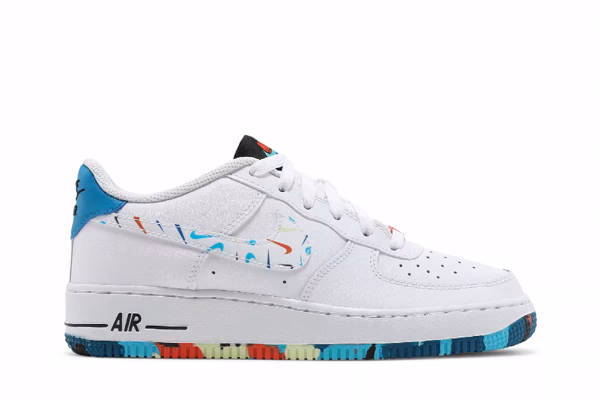 Nike Air Force 1 LV8 GS Swoosh Pack, view 2