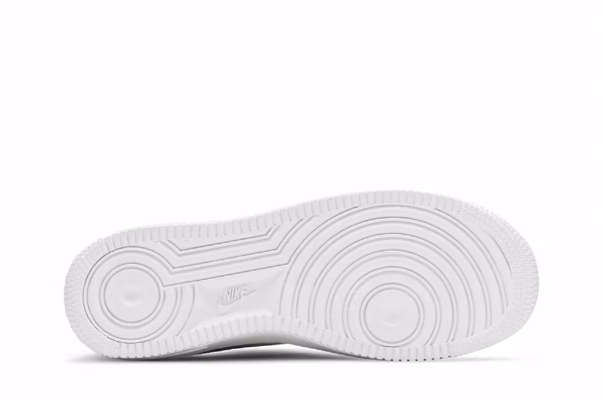 Nike Air Force 1 LV8 GS Double Swoosh, view 5
