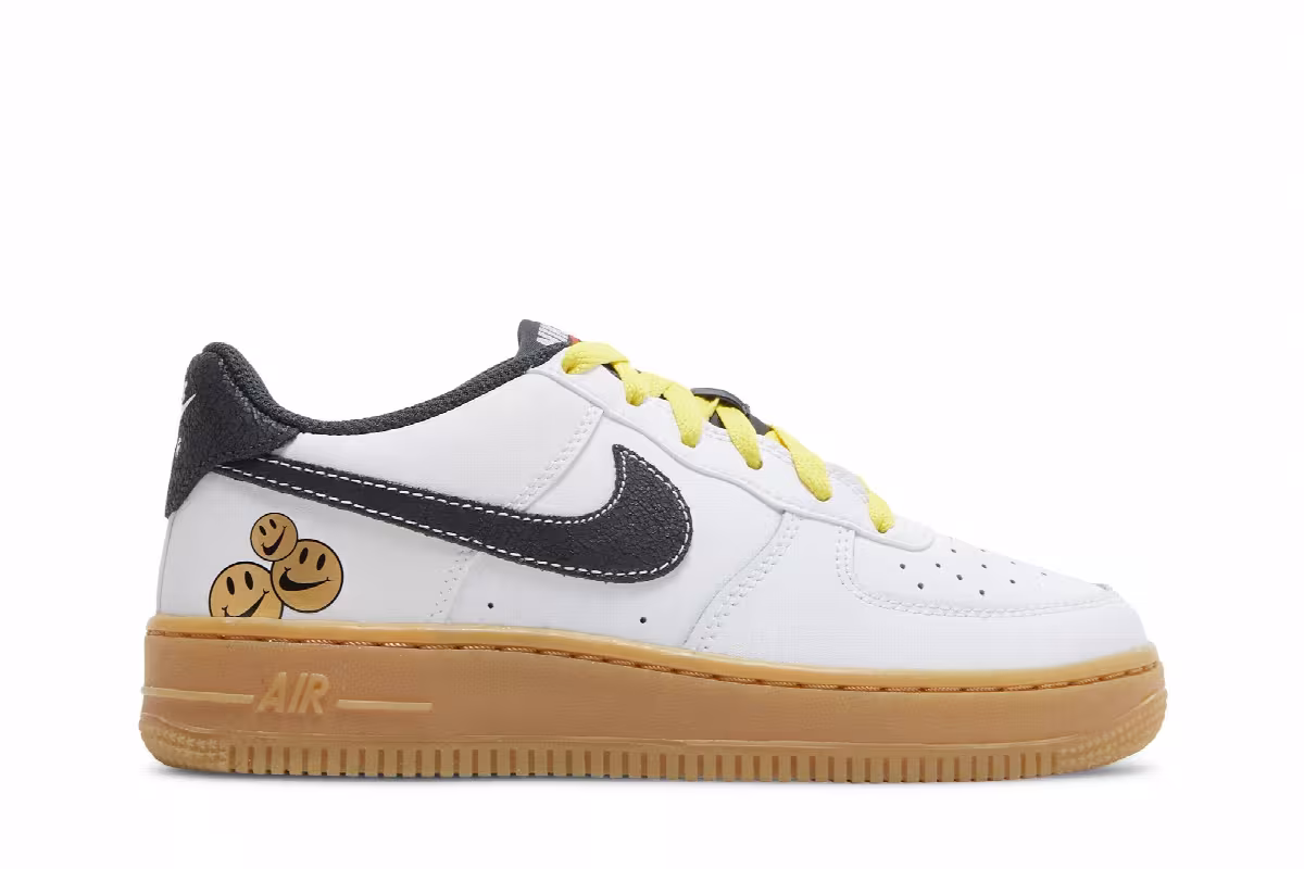 Nike Air Force 1 LV8 GS Go the Extra Smile, view 2