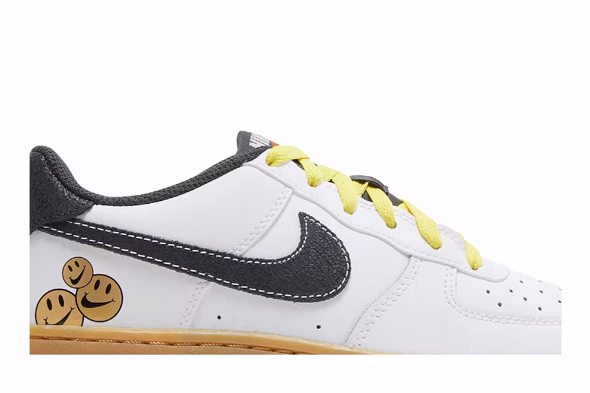 Nike Air Force 1 LV8 GS Go the Extra Smile, view 3
