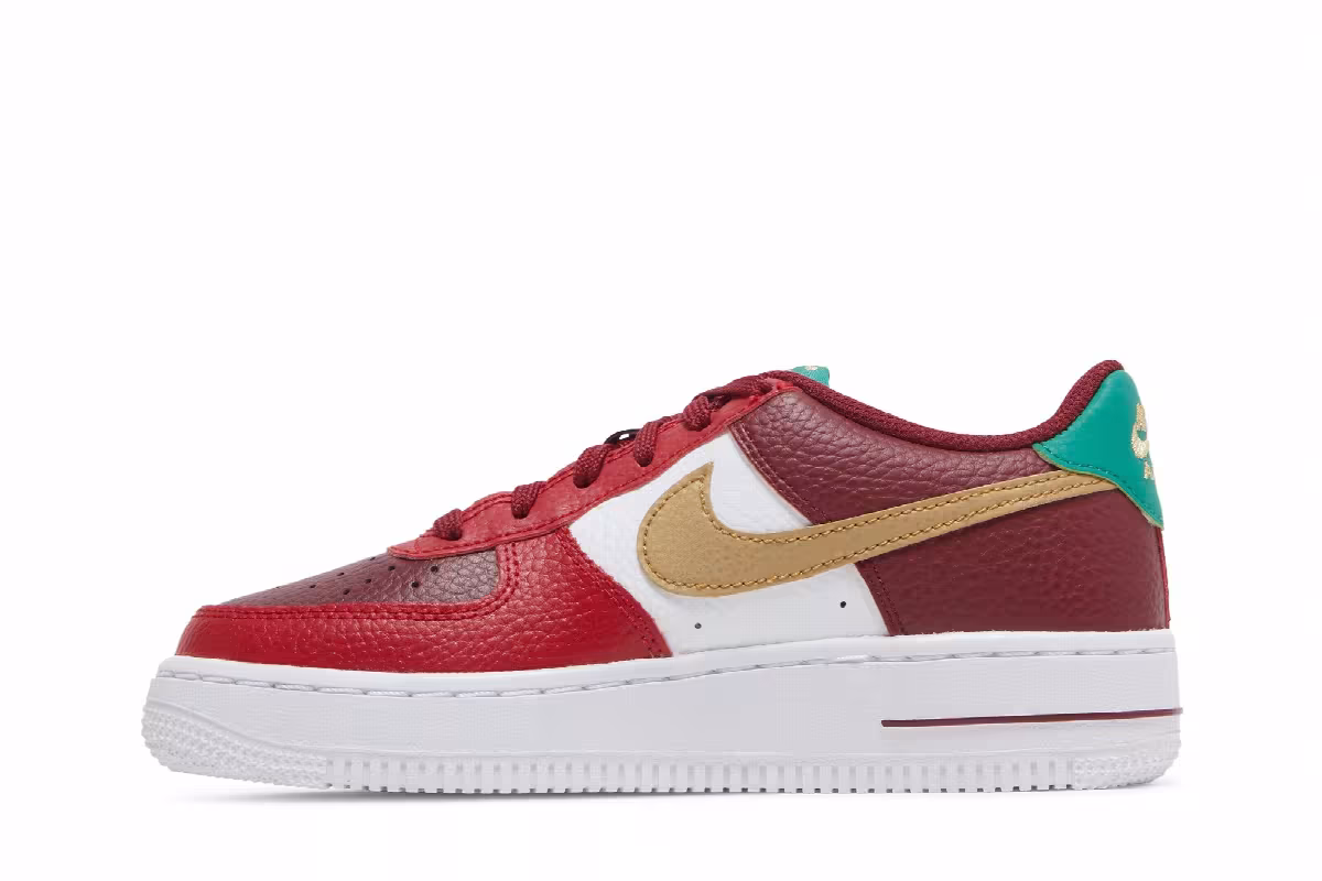 Nike Air Force 1 GS Christmas, view 4