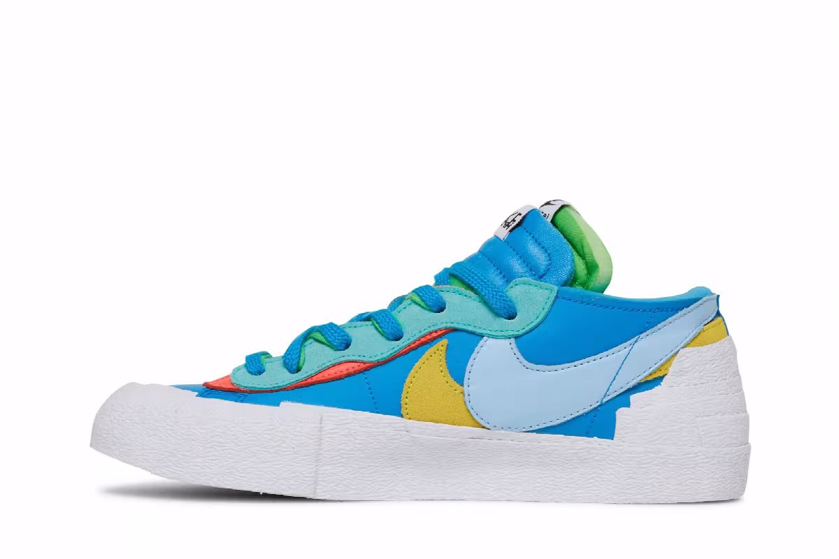 KAWS x sacai x Nike Blazer Low Neptune Blue, view 4