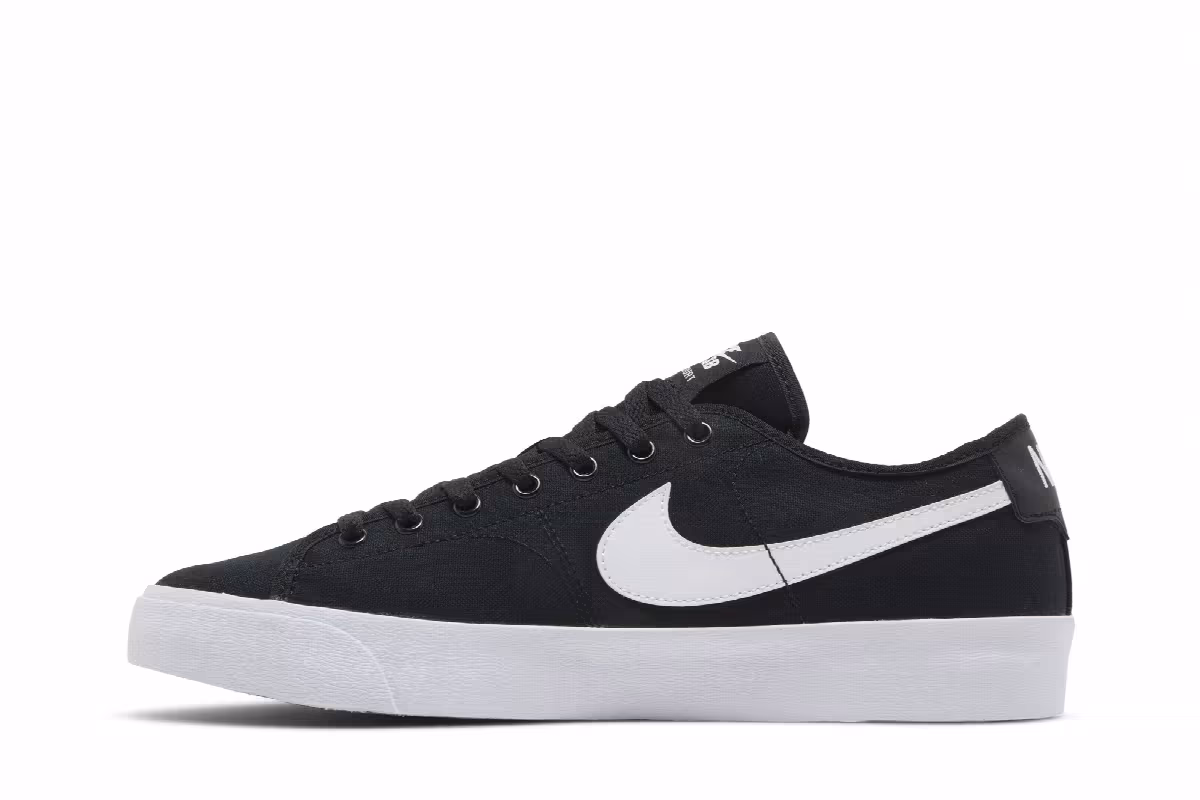 Nike Blazer Court SB Black White, view 4