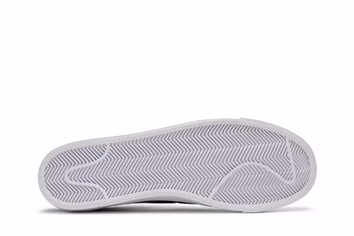 Nike Blazer Low Black White, view 5