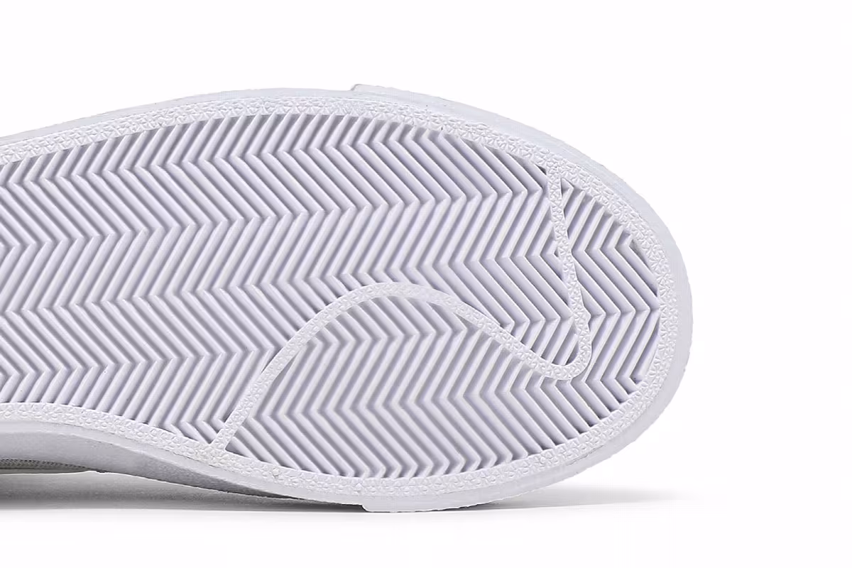 Nike Blazer Mid Patch - Smoke Grey, view 6