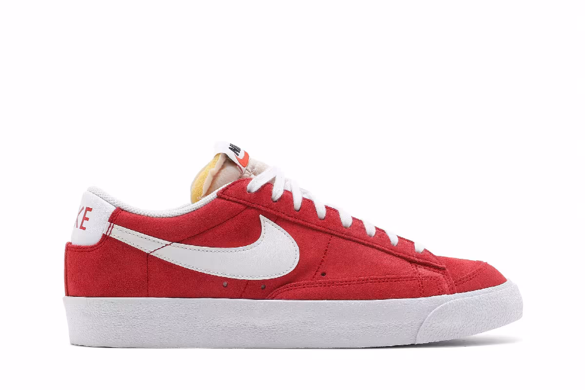 Nike Blazer Low University Red, view 2