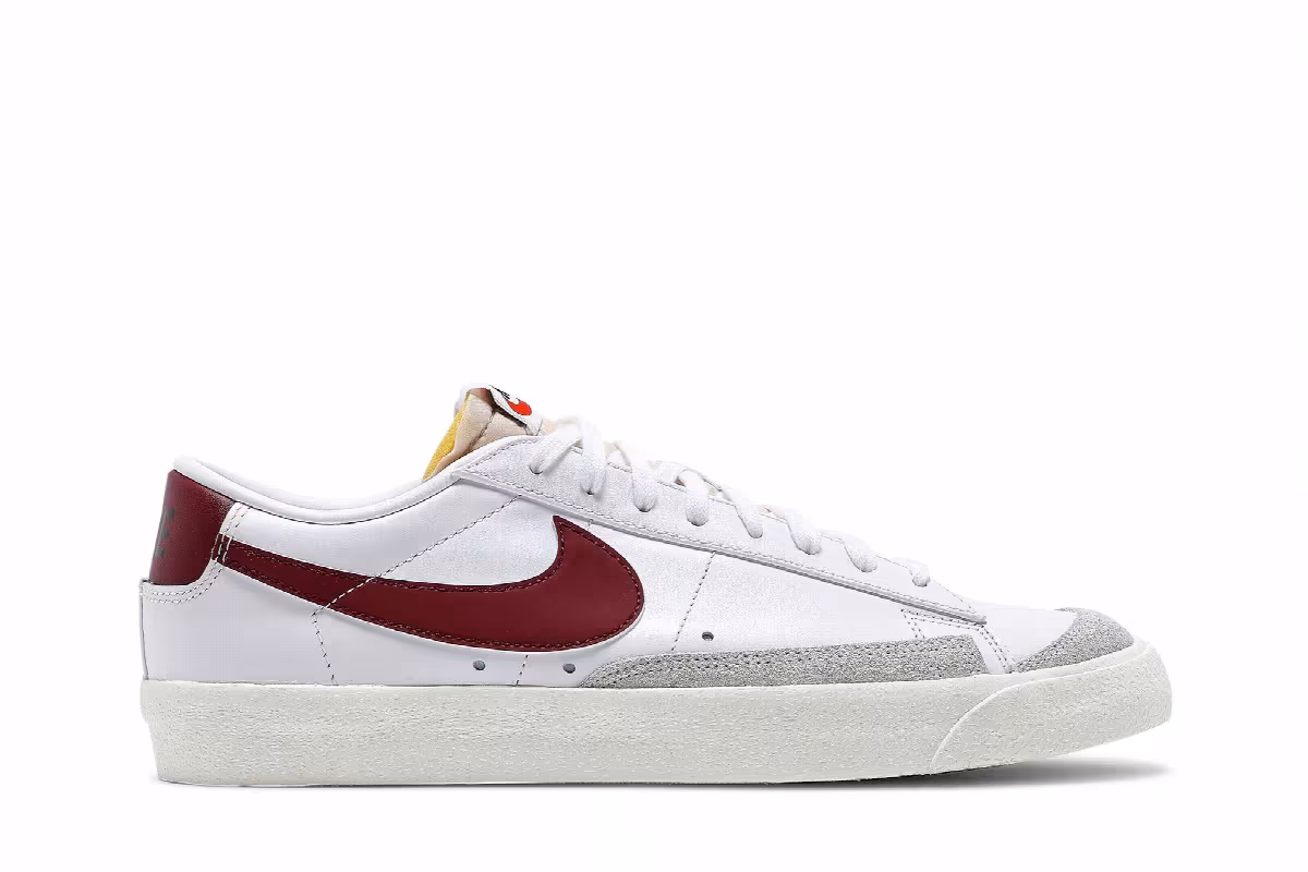 Nike Blazer Low Team Red, view 2