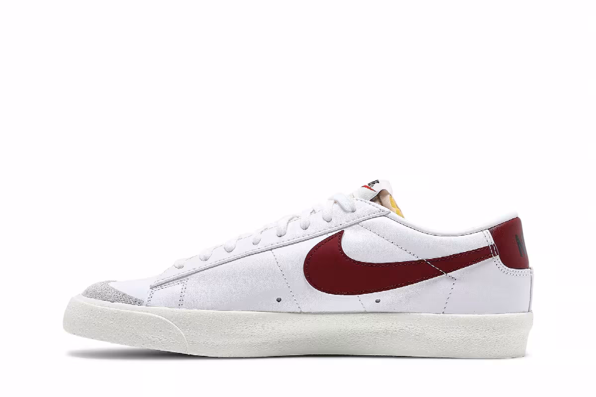 Nike Blazer Low Team Red, view 4