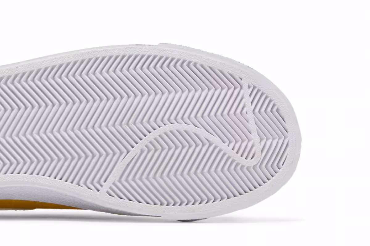 Nike Blazer Low Speed Yellow, view 6