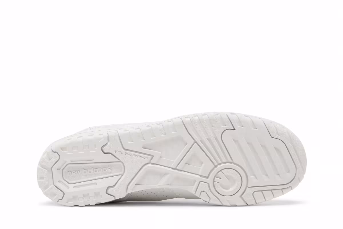 New Balance 550 Triple White, view 5