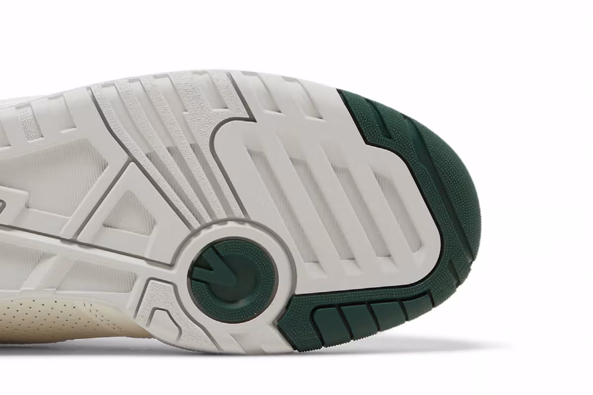 New Balance 550 Sea Salt Pine Green, view 6