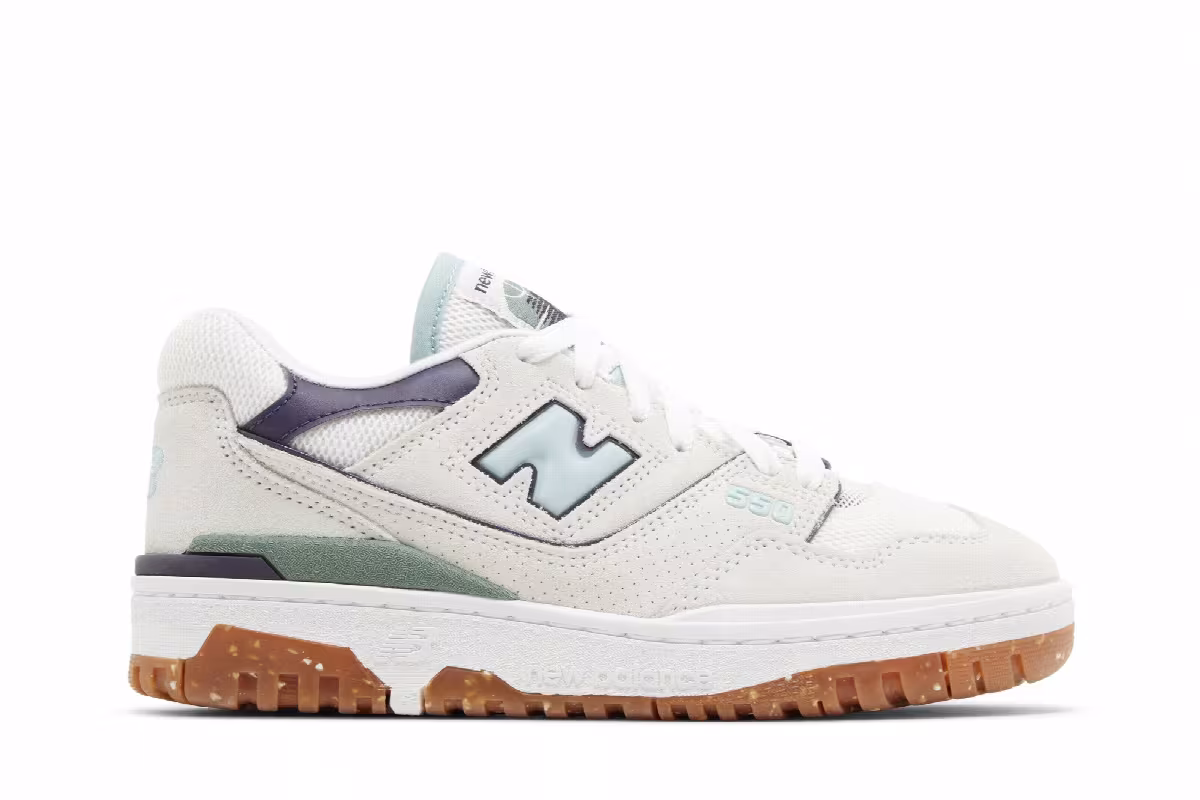 New Balance Women's 550 Sea Salt Winter Fog, view 2