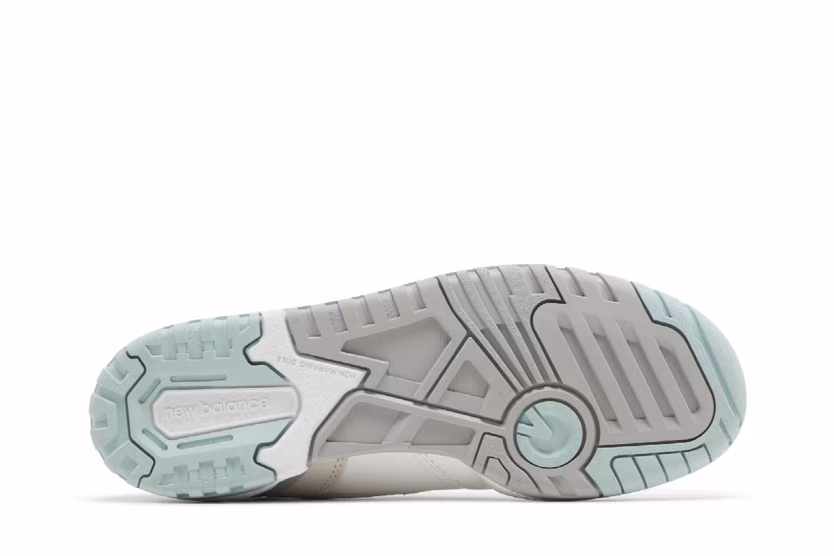 New Balance 550 Big Kid White Winter Fog, view 5
