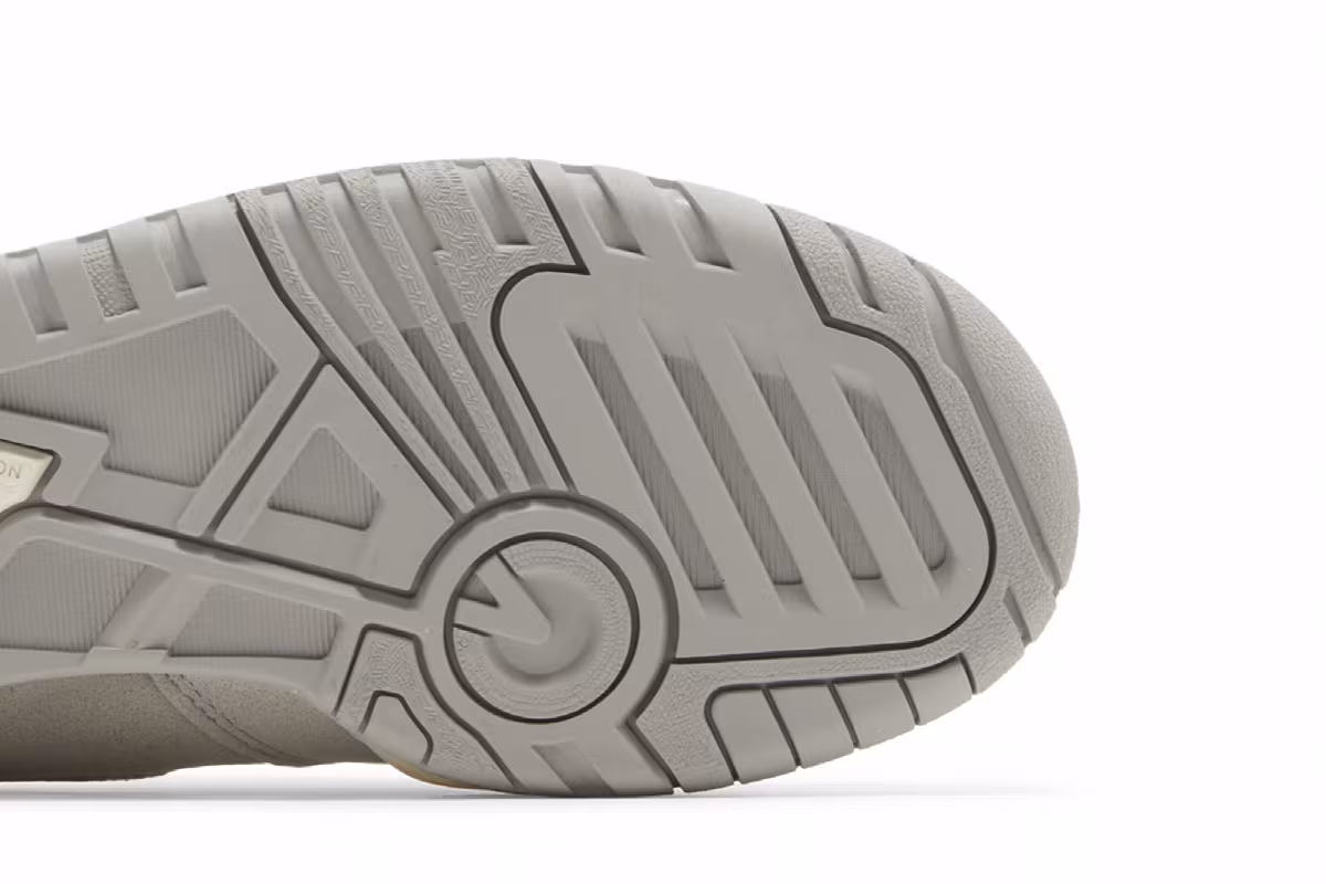 New Balance 550 Big Kid Suede Pack - Concrete, view 6
