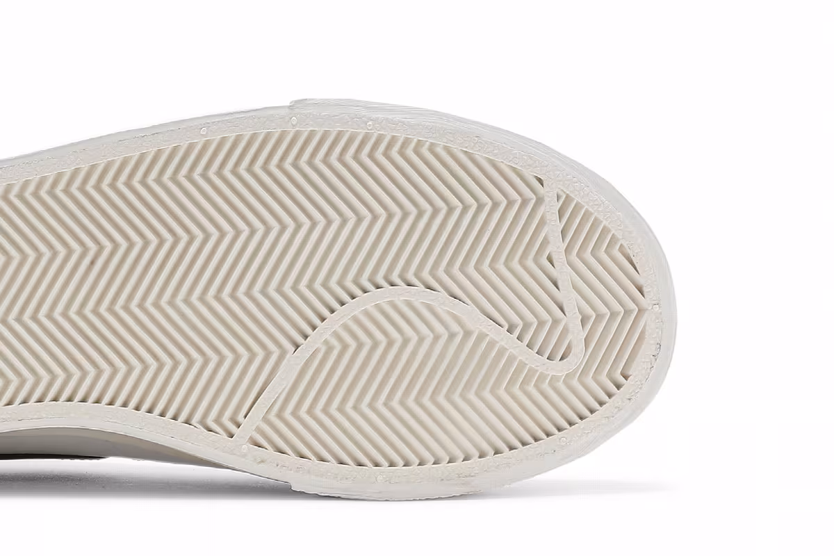 Nike Women's Blazer Low Platform White Black, view 6
