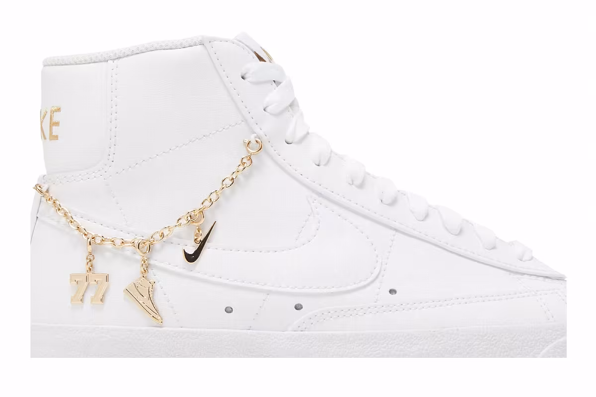 Nike Women's Blazer Mid Lucky Charms, view 3