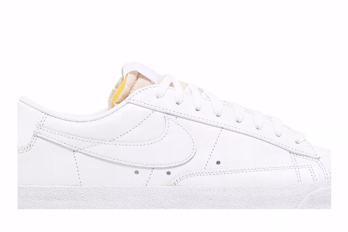 Nike Women's Blazer Low Triple White, view 3