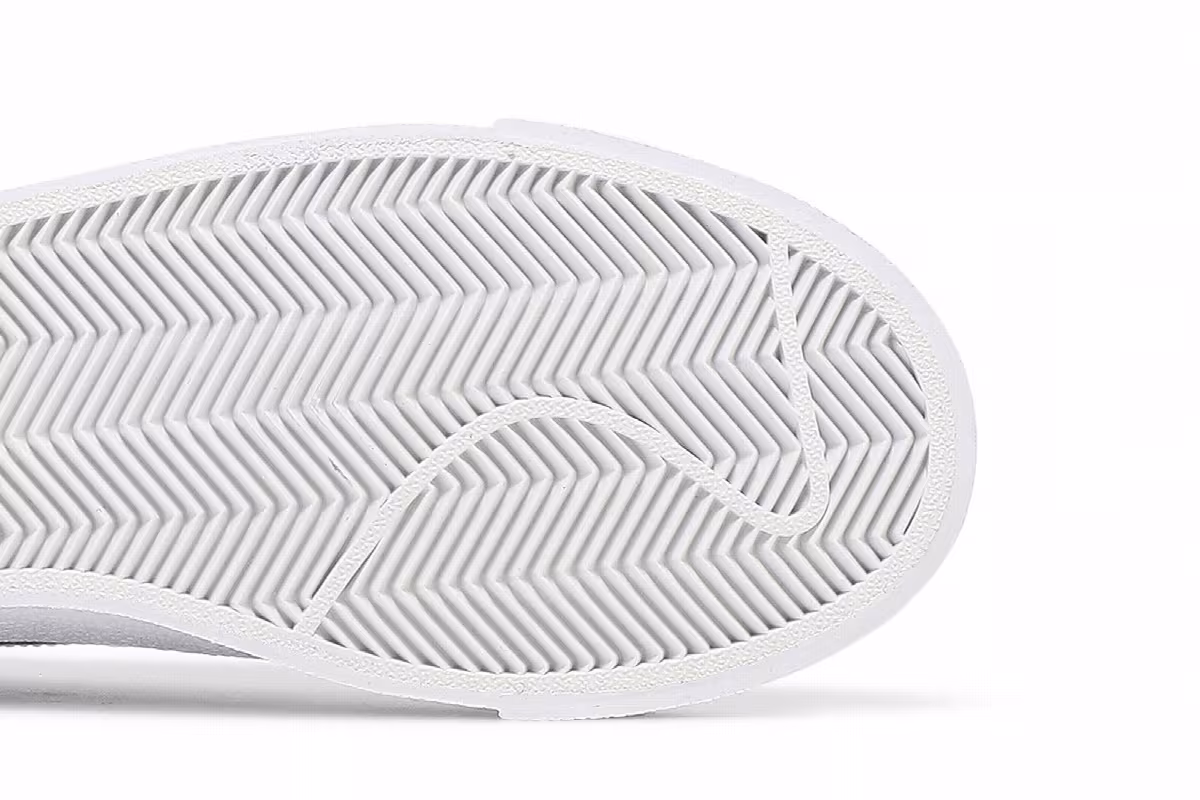 Nike Women's Blazer Low Triple White, view 6