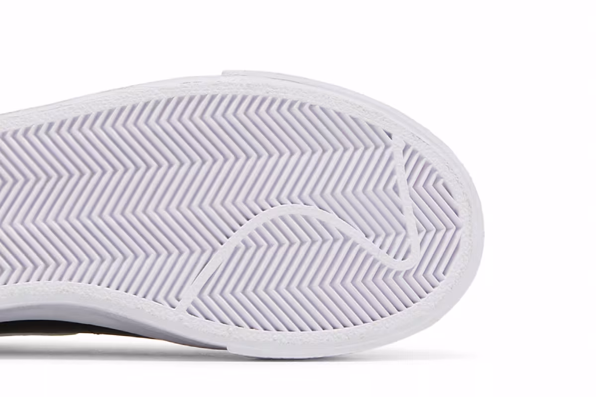 Nike Women's Blazer Low Platform Black White, view 6