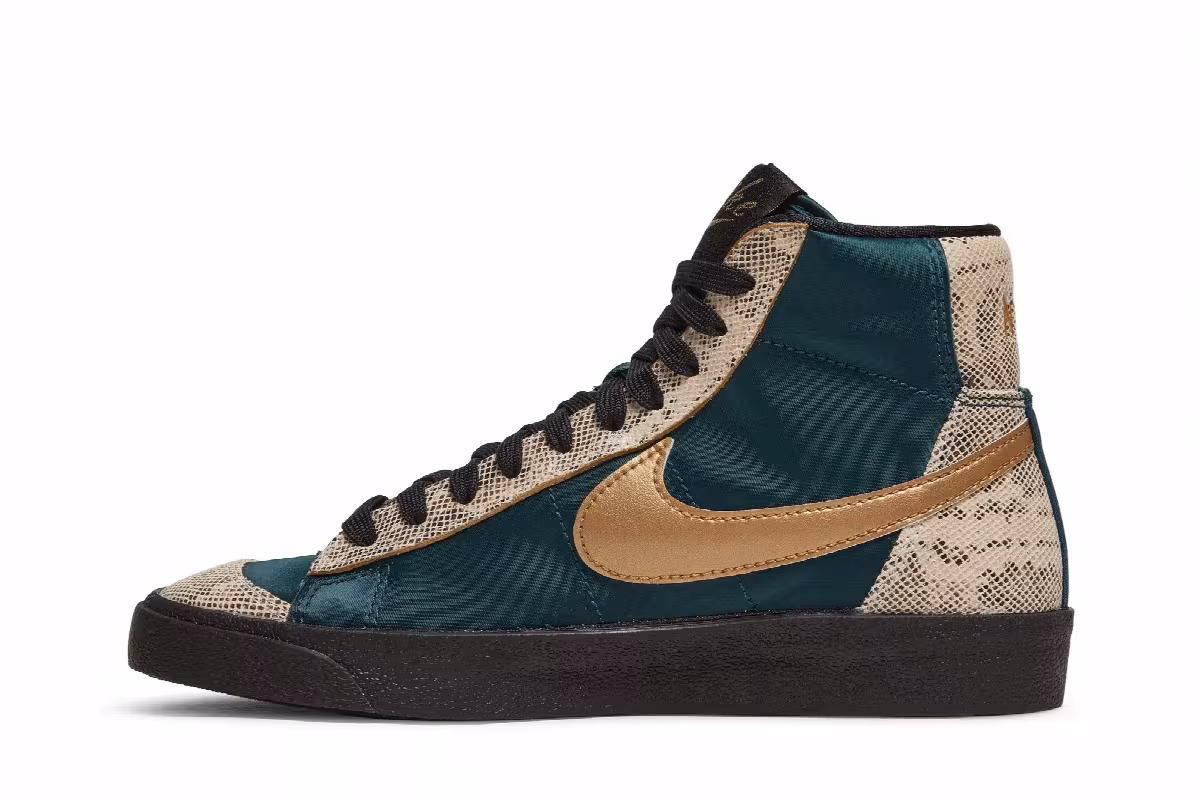 Nike Women's Blazer Mid Lucha Libre, view 4