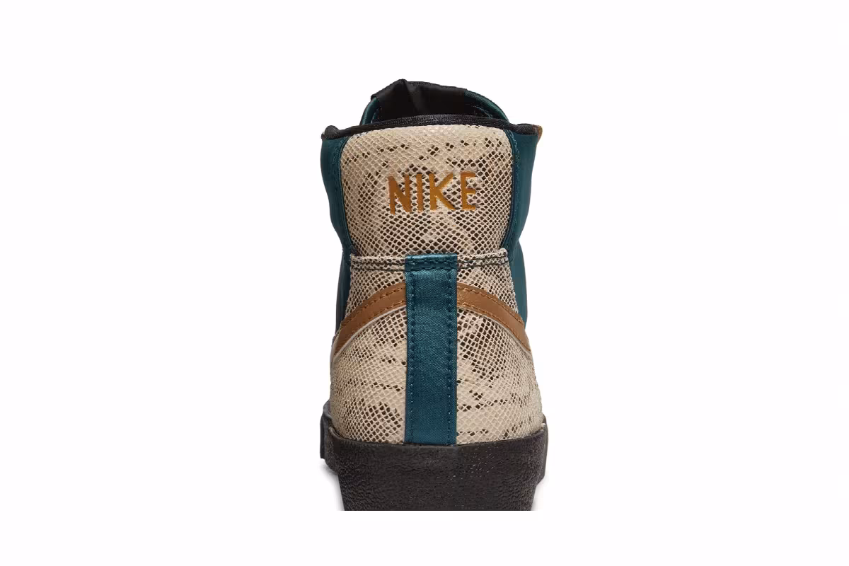 Nike Women's Blazer Mid Lucha Libre, view 8