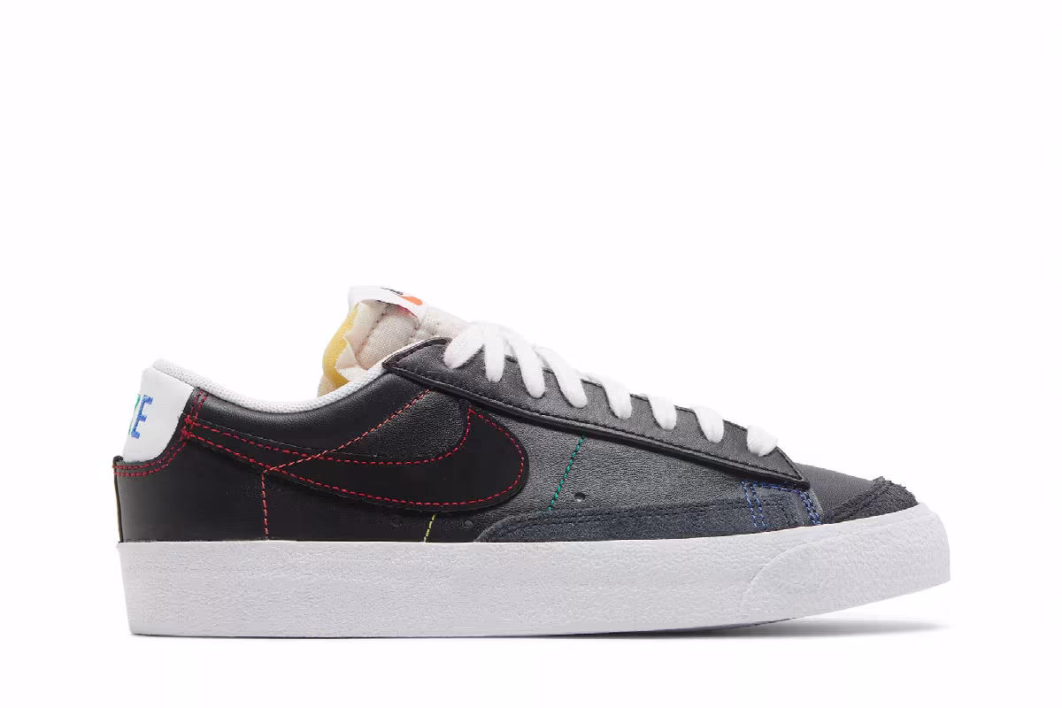 Nike Women's Blazer Low Black, view 2