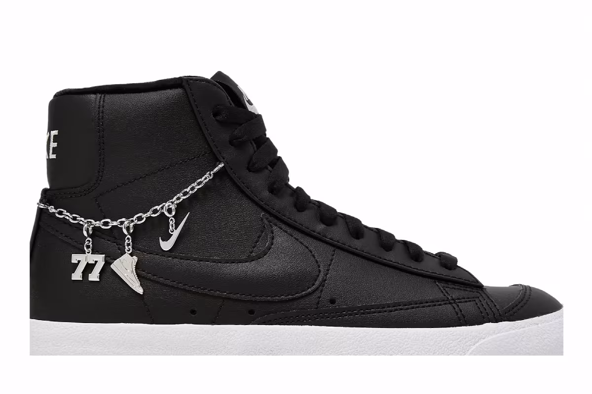 Nike Women's Blazer Mid Lucky Charms - Black, view 3