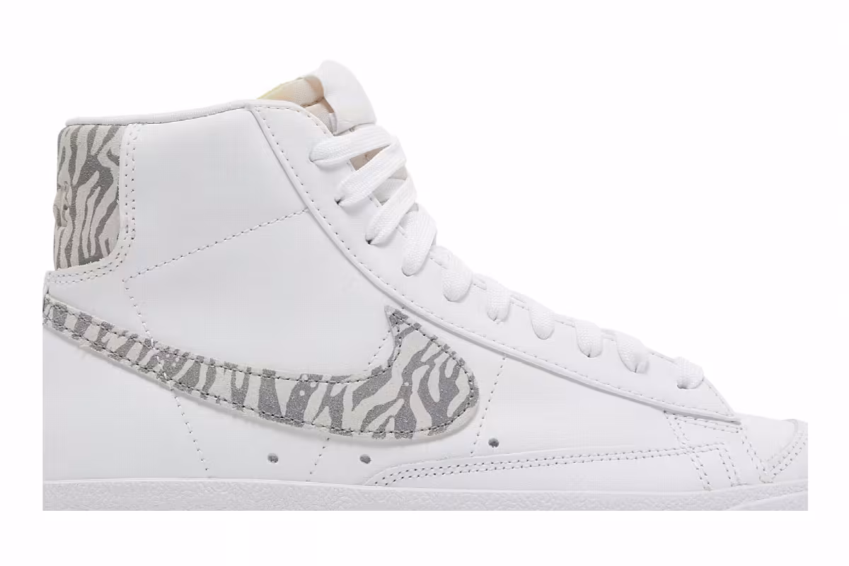 Nike Women's Blazer Mid Zebra, view 3