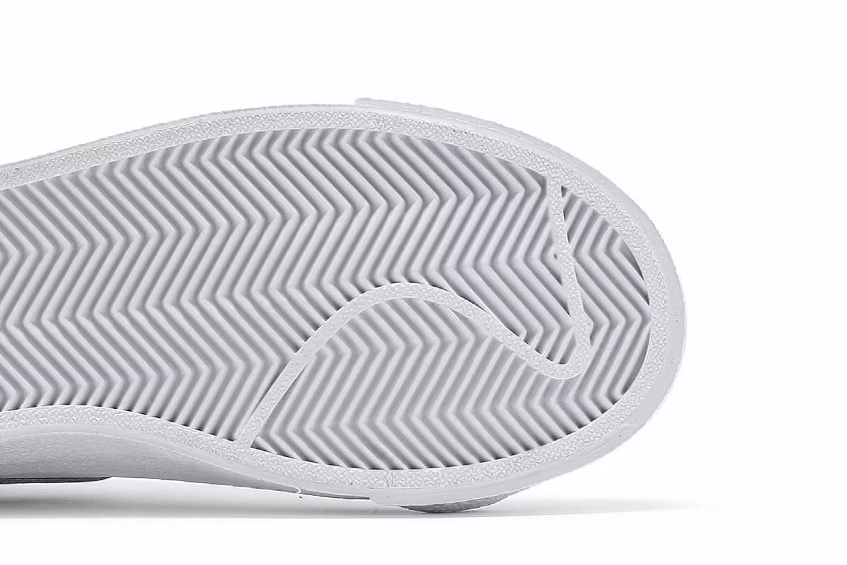 Nike Women's Blazer Low White Ghost, view 6