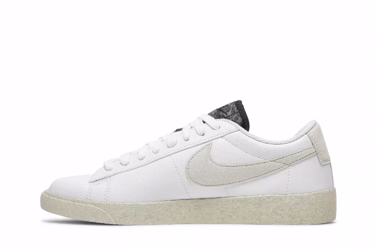 Nike Women's Blazer Low SE Recycled Wool Pack - White Black, view 4