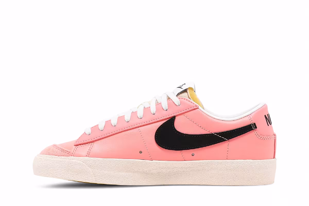 Nike Women's Blazer Low Light Atomic Pink, view 4