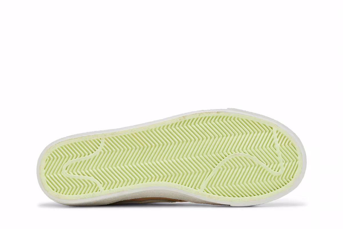 Nike Women's Blazer Mid Sesame, view 5