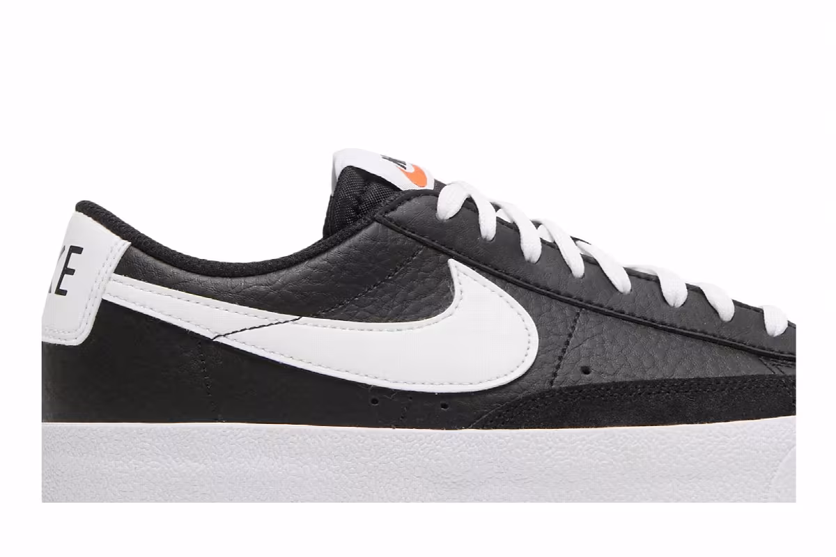 Nike Blazer Low Black White, view 3