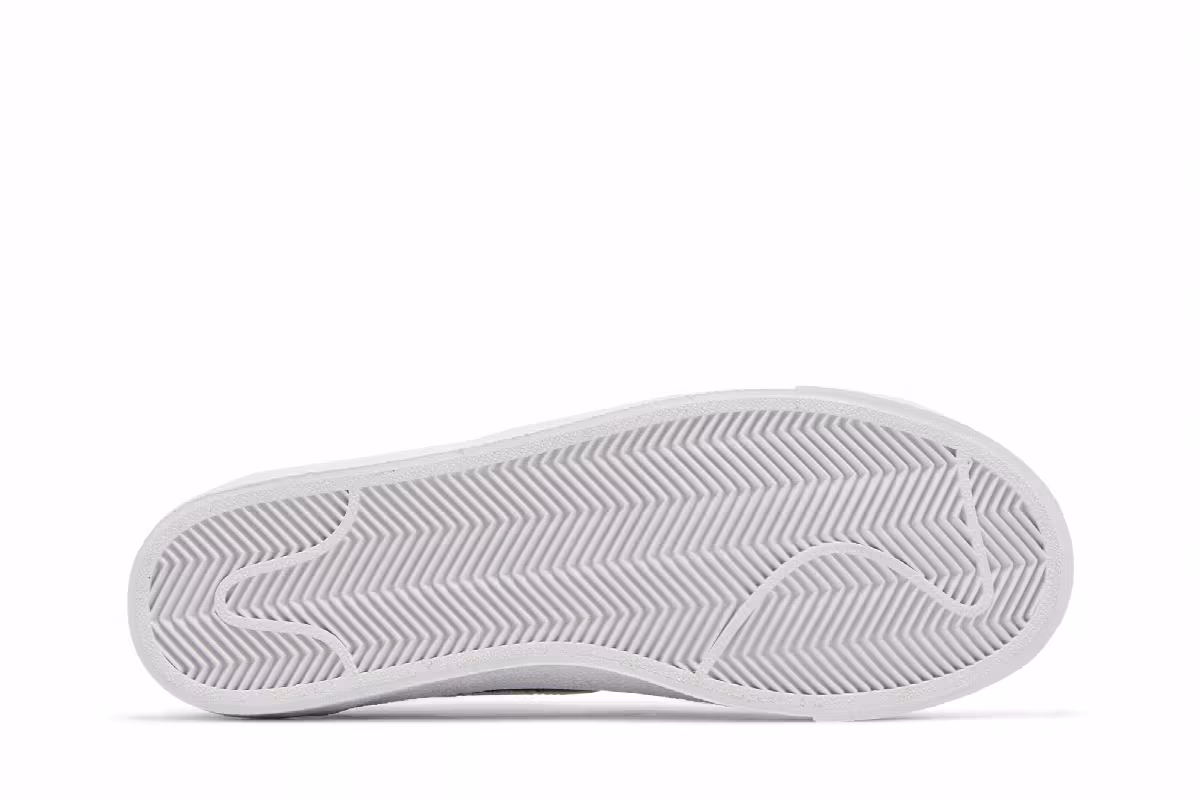 Nike Blazer Low Black White, view 5